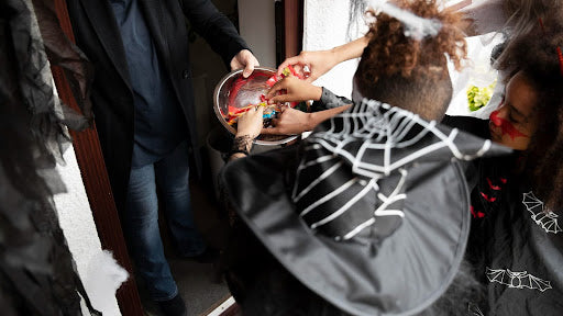 5 Murder Mystery Dinner Menu Ideas to Match Our Themes